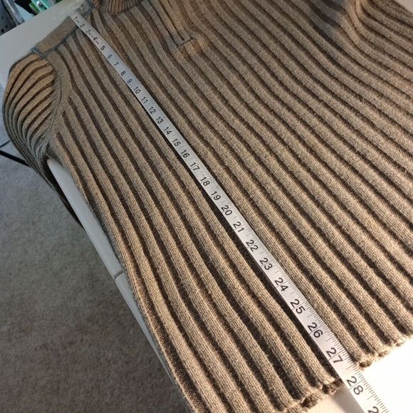 Authentic Illegal Vintage Men's Gray Mock Neck Pull Over Sweater 1/4 Zip Large - Picture 7 of 7